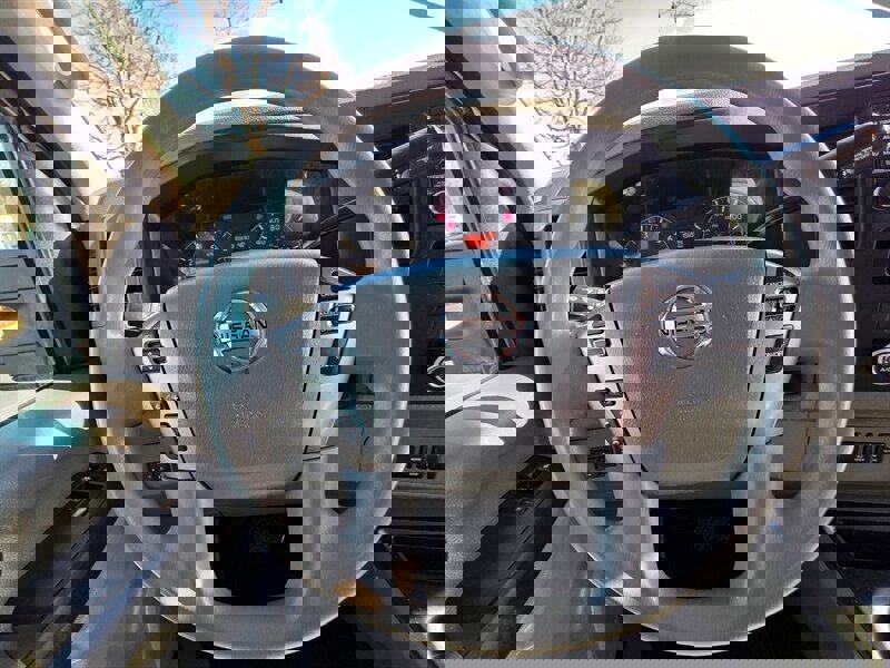 Used 2018 Nissan NV 3500 SL w/ Navigation Package image 38