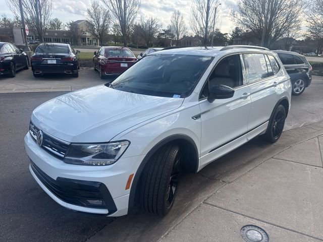 Used 2019 Volkswagen Tiguan SEL Premium R-Line w/ 3rd Row Seat Package image 7