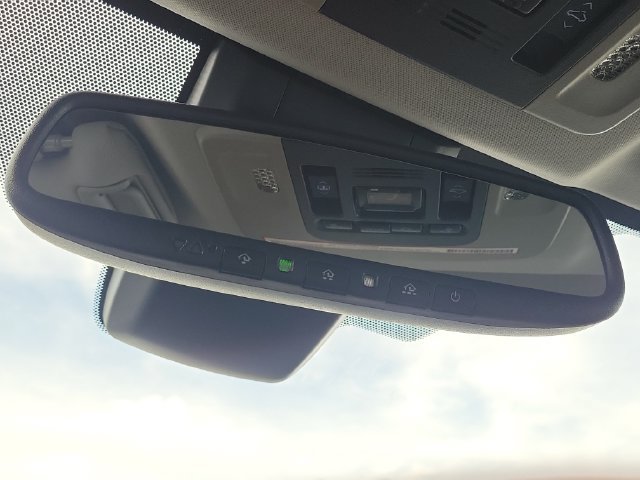 Used 2022 Toyota Camry XSE FWD image 30