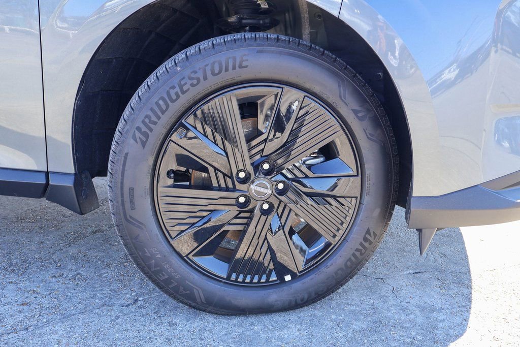 Certified 2025 Nissan Murano SV image 25