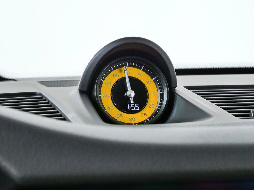 Certified 2025 Porsche 911 Carrera RWD image 18