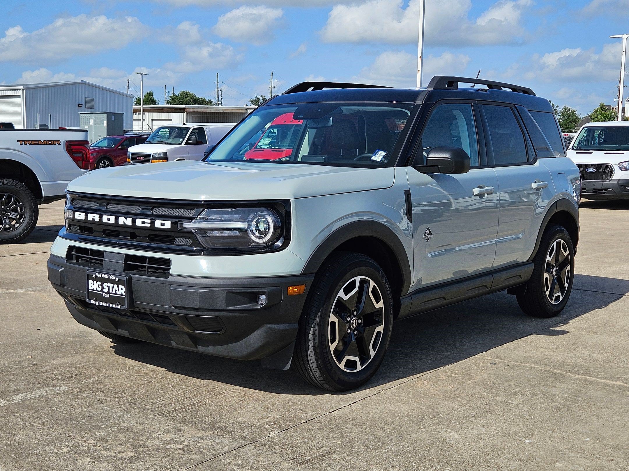 Used 2023 Ford Bronco Sport Outer Banks w/ Tech Package AWD/4WD image 10