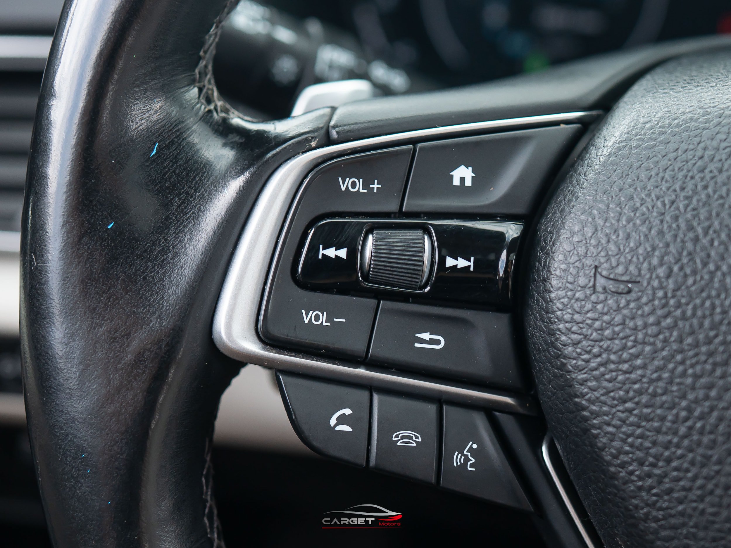 Used 2018 Honda Accord Touring image 23
