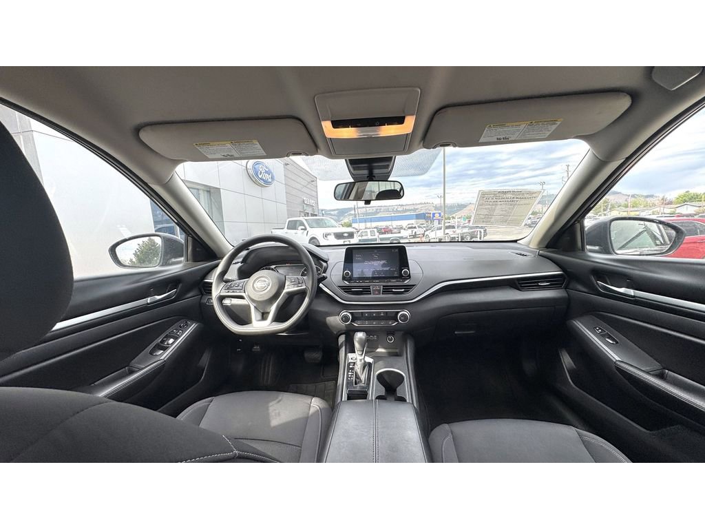 Used 2022 Nissan Altima 2.5 SV image 12