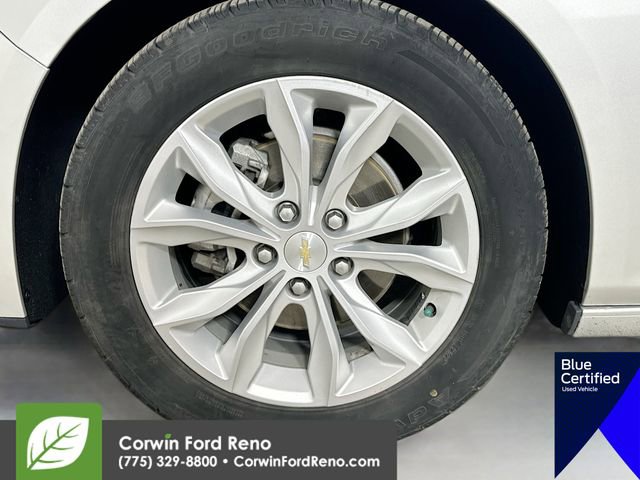 Used 2020 Chevrolet Malibu LT image 32