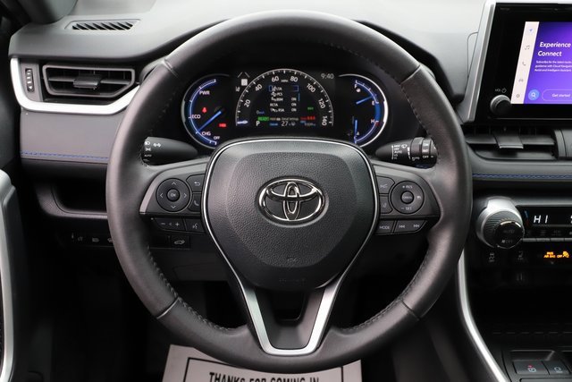 Used 2023 Toyota RAV4 SE image 23