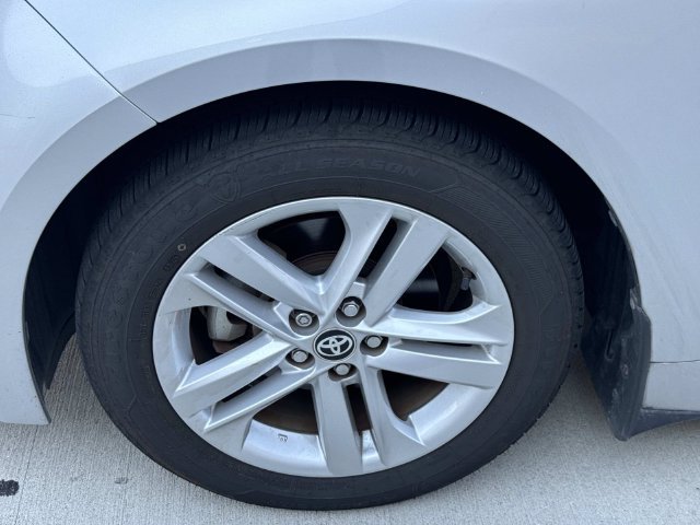 Used 2021 Toyota Corolla SE FWD image 4