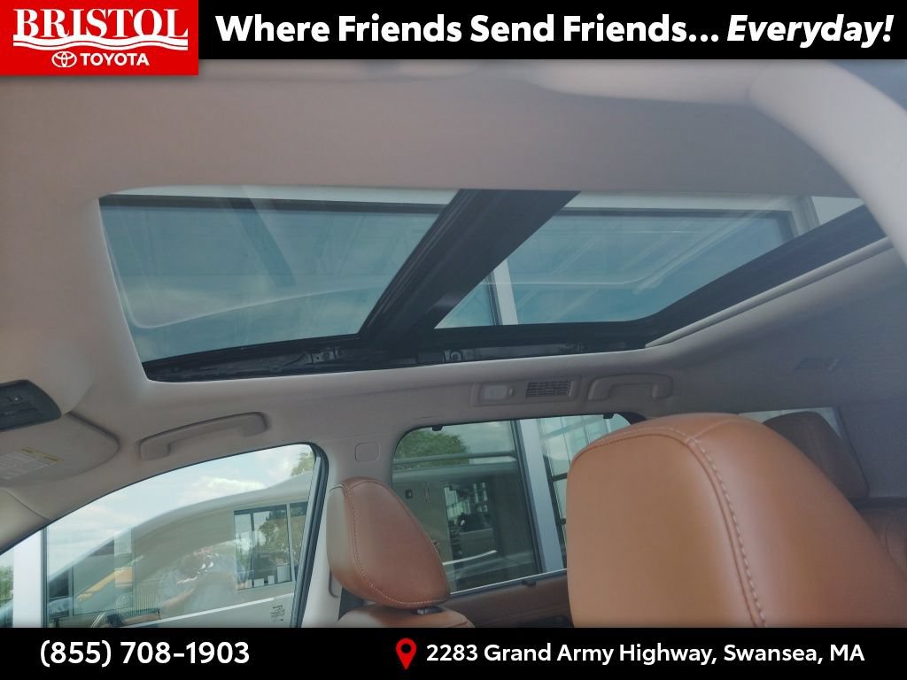 Used 2023 Nissan Pathfinder Platinum AWD/4WD image 21