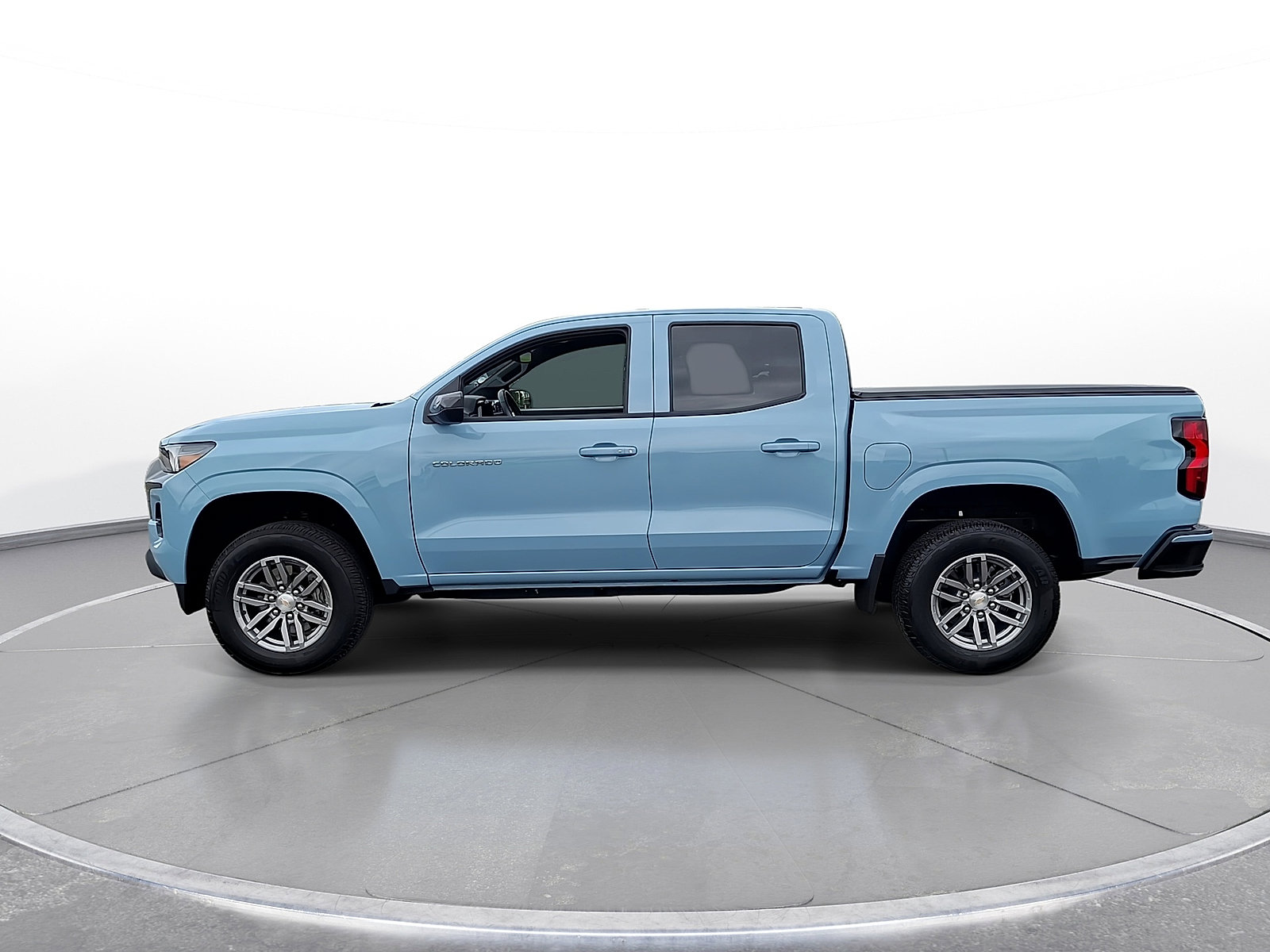 Used 2026 Chevrolet Colorado LT RWD image 5
