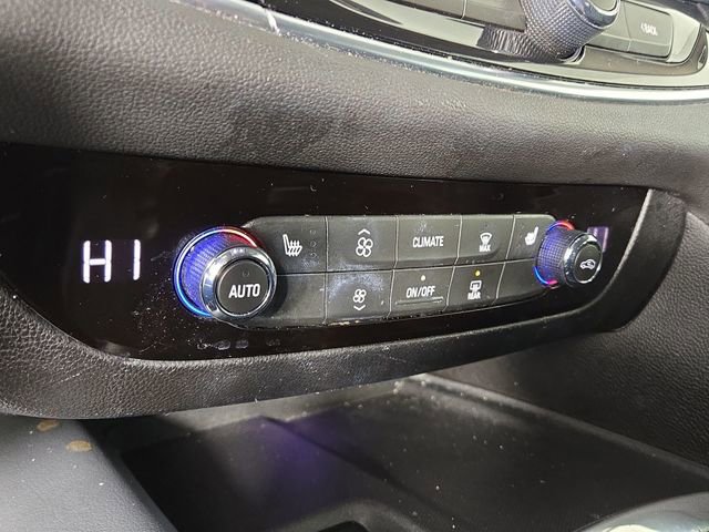 Used 2019 Buick Enclave Essence image 20