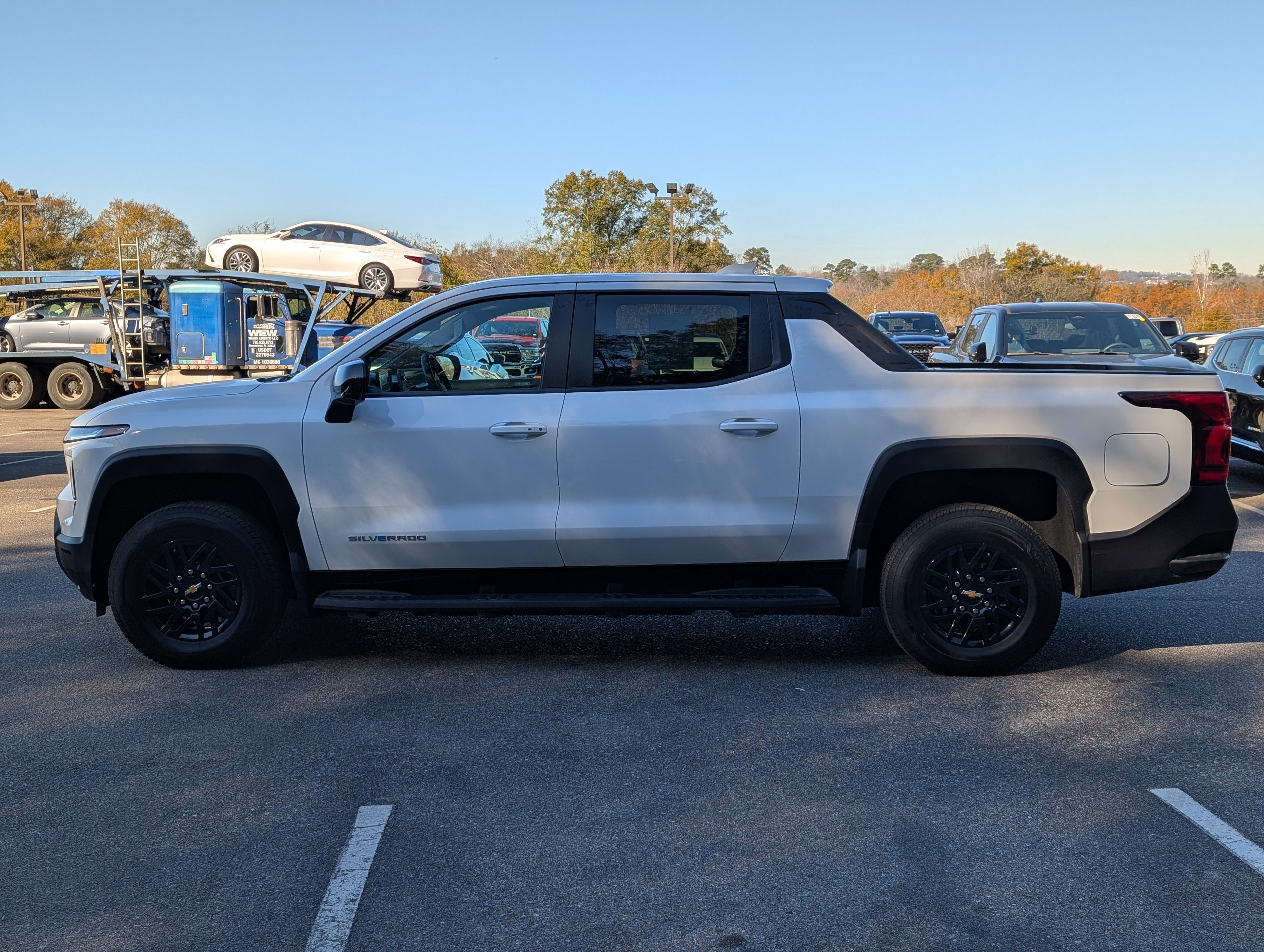 Used 2024 Chevrolet Silverado EV W/T image 6