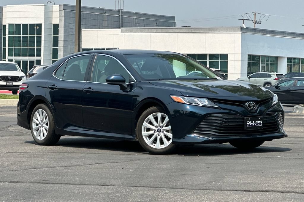 Used 2020 Toyota Camry LE FWD image 1