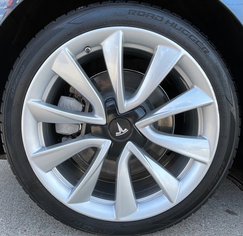 Used 2018 Tesla Model 3 Long Range RWD image 11