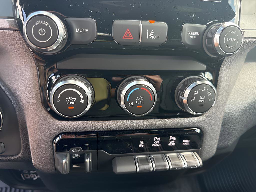 New 2026 RAM 1500 Classic Warlock image 21