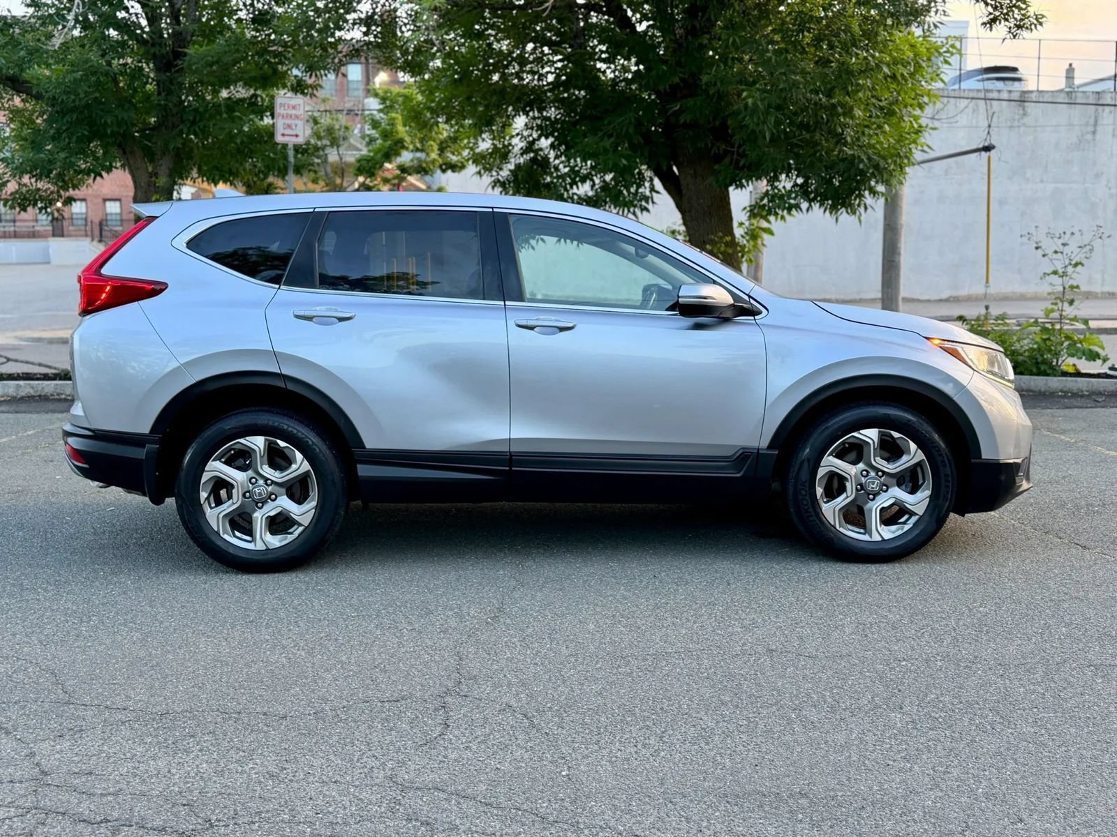 Used 2018 Honda CR-V EX image 6