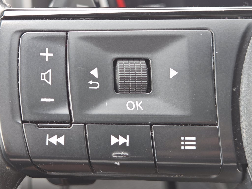 Used 2023 Nissan Rogue Platinum w/ Platinum Premium Package AWD/4WD image 17