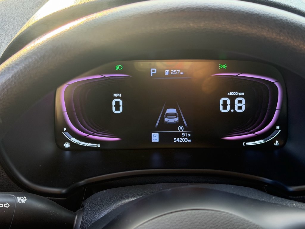 Used 2024 Kia Soul LX w/ Option Group 015 FWD image 21
