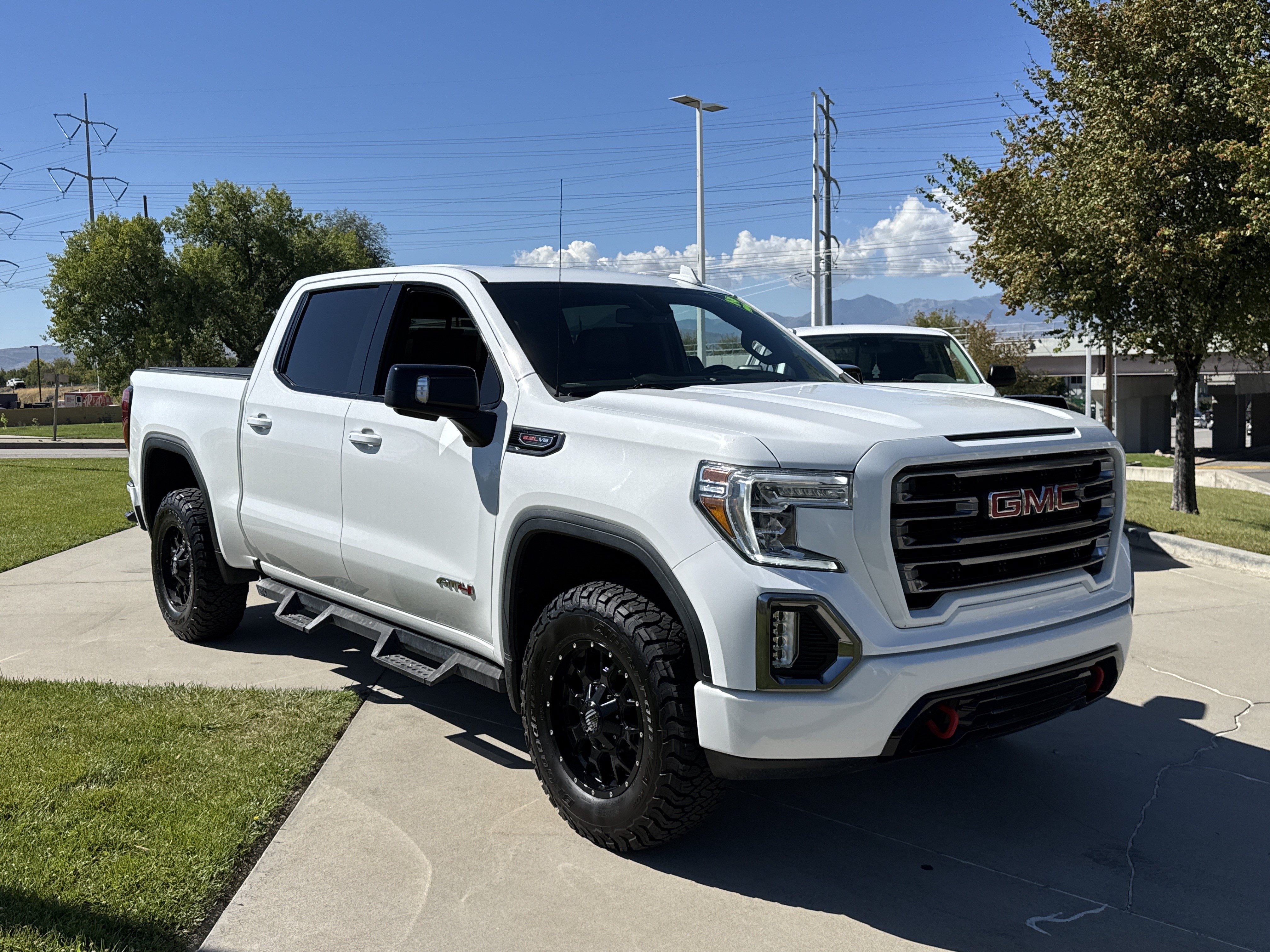 Used 2021 GMC Sierra 1500 AT4 w/ AT4 Preferred Package AWD/4WD image 7