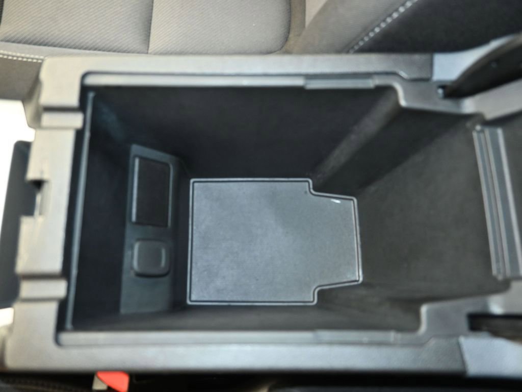 Used 2025 Chevrolet Blazer LT image 19