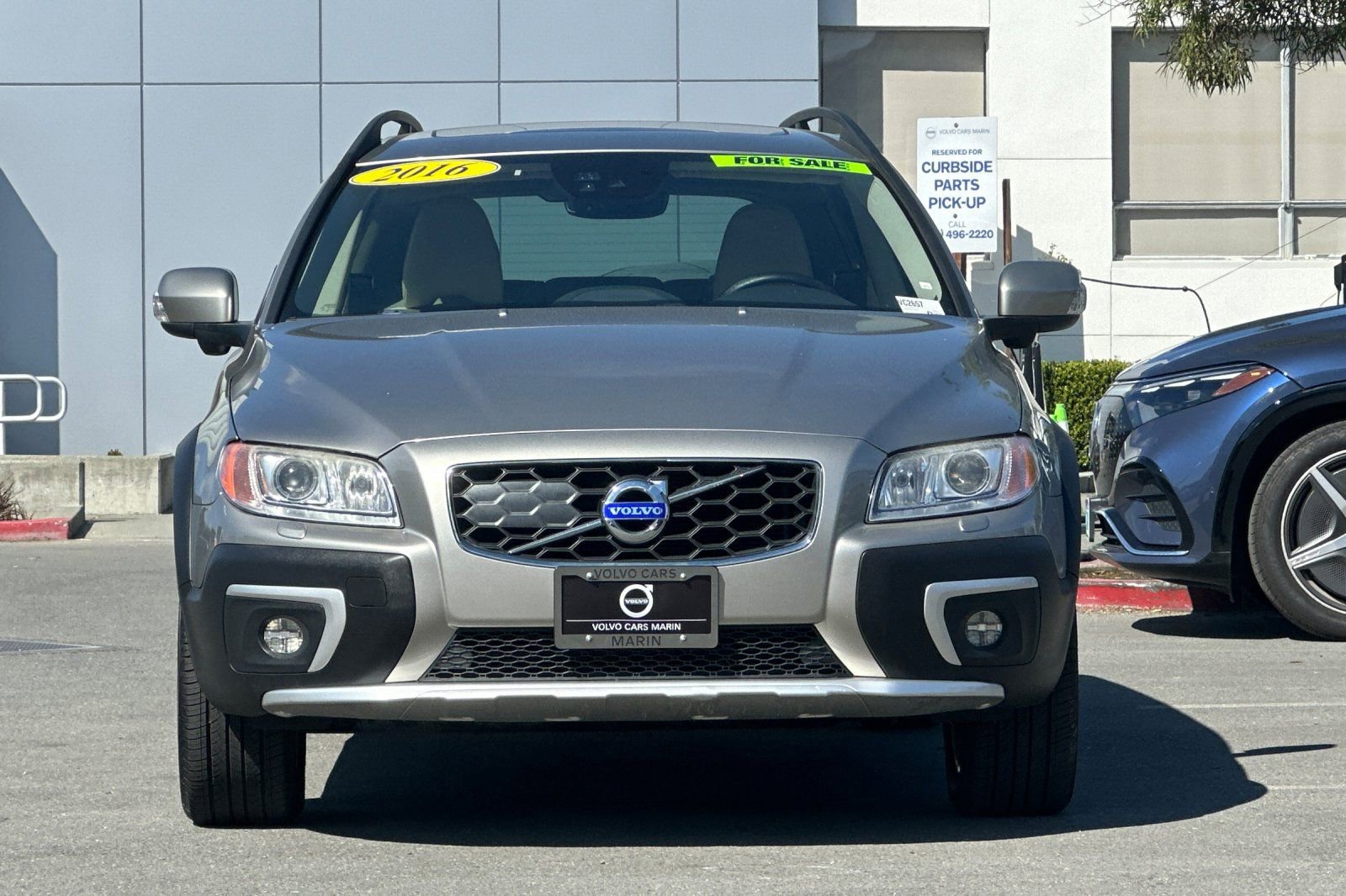 Used 2016 Volvo XC70 T5 Platinum w/ Protection Package image 10