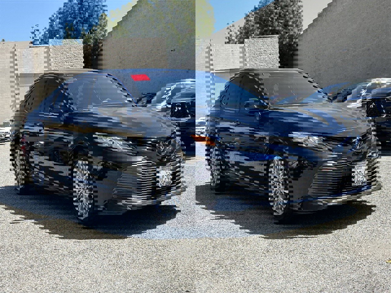 Used 2018 Toyota Camry XLE image 4