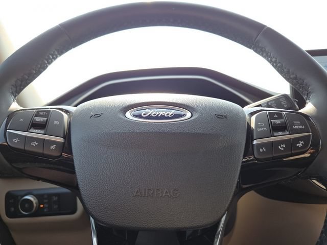 Used 2021 Ford Escape SEL w/ Technology Package AWD/4WD image 28