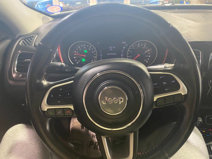 Used 2020 Jeep Compass Trailhawk image 20