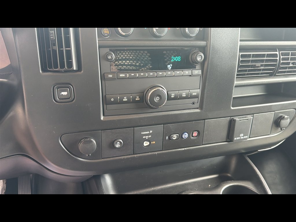 Used 2025 GMC Savana 2500 w/ Driver Convenience Package RWD image 19