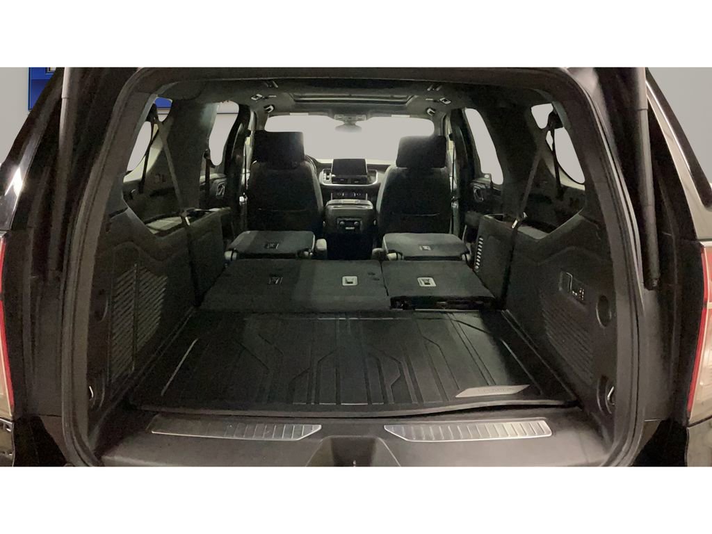 Used 2021 Chevrolet Suburban RST w/ Luxury Package image 9