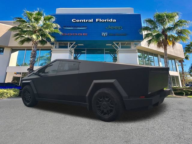 Used 2024 Tesla Cybertruck AWD Crew Cab image 7