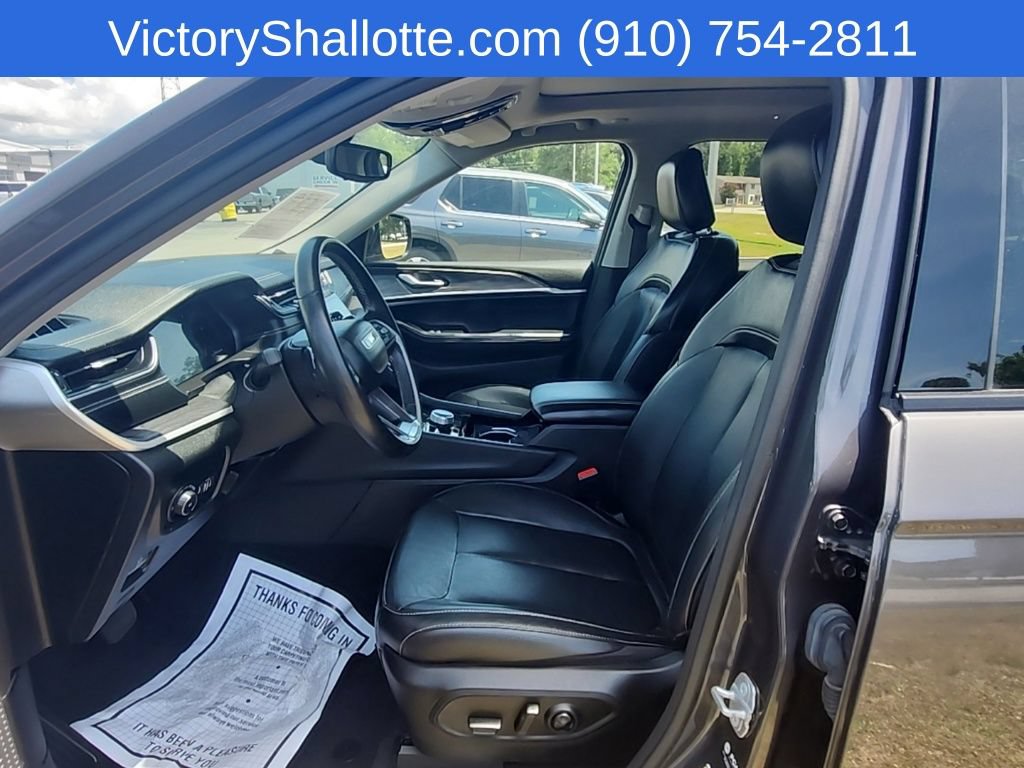 Used 2022 Jeep Grand Cherokee L Limited AWD/4WD image 20