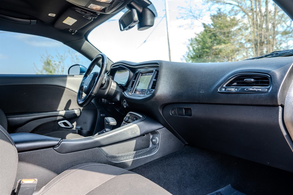 Used 2022 Dodge Challenger GT w/ Blacktop Package RWD image 31