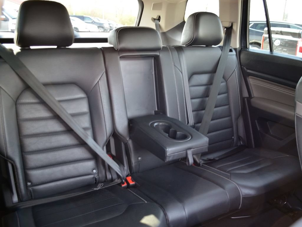 Used 2022 Volkswagen Atlas SEL Premium AWD/4WD image 32