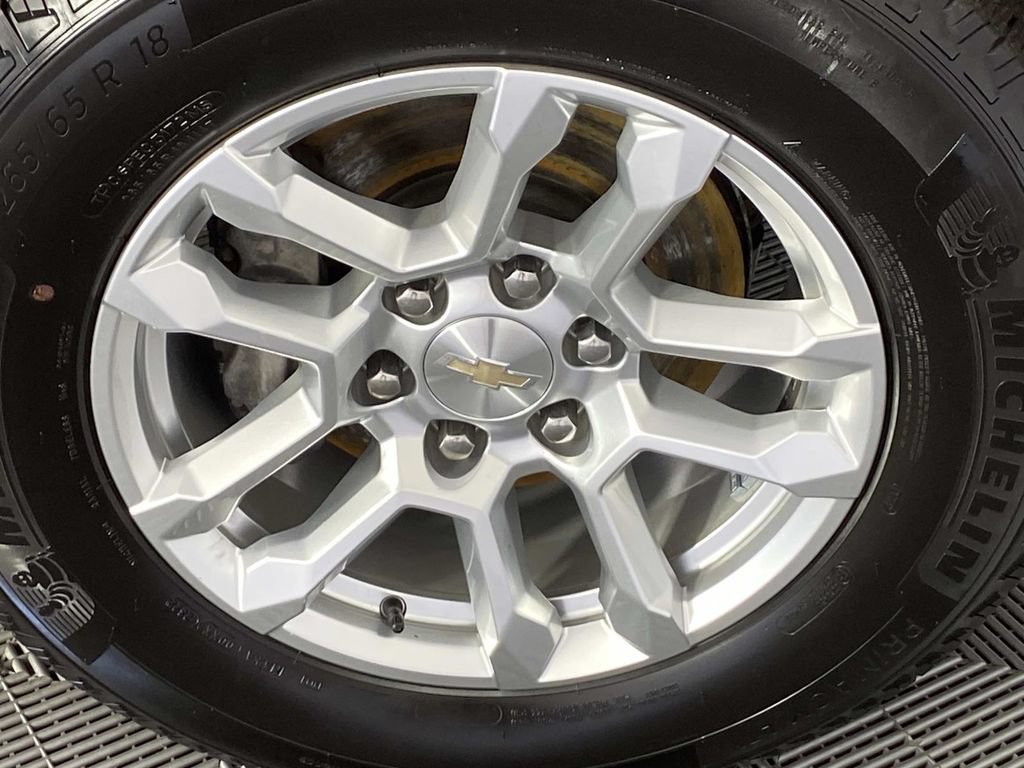 Used 2022 Chevrolet Silverado 1500 LT AWD/4WD image 29