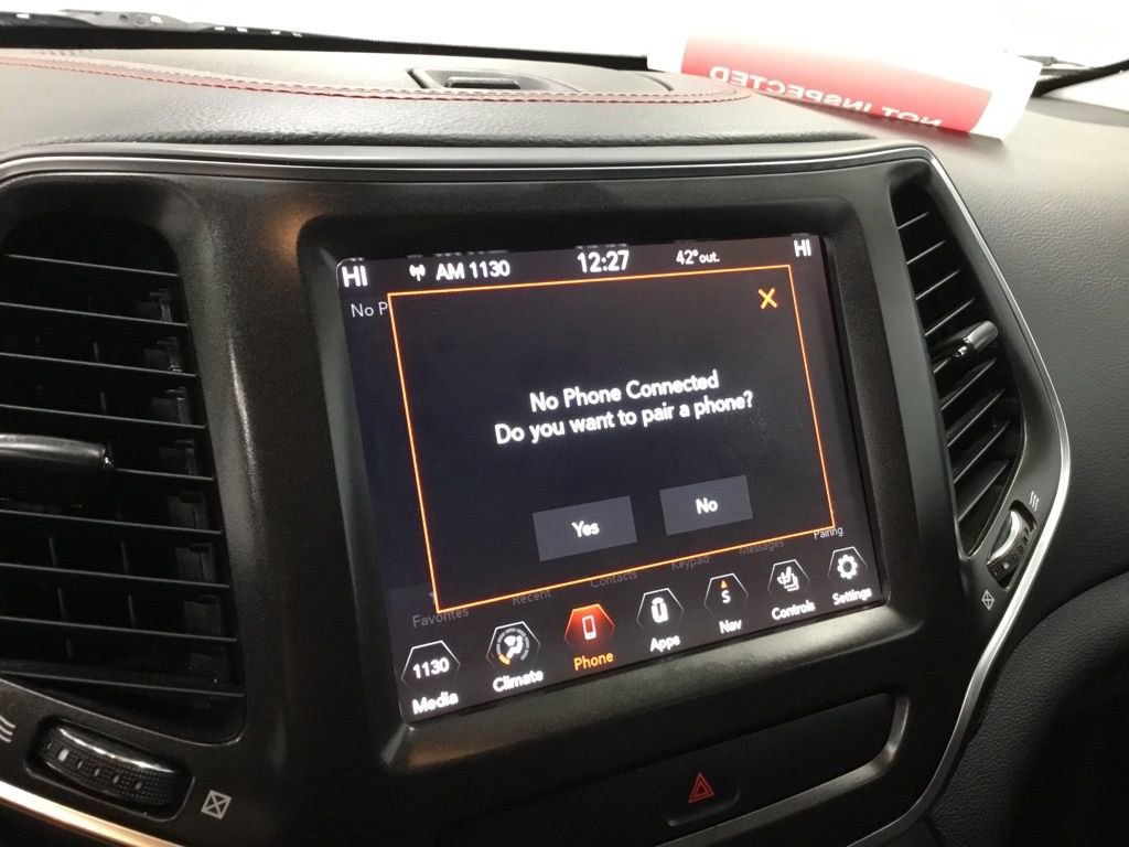 Used 2022 Jeep Cherokee Trailhawk w/ Trailer Tow Group image 20