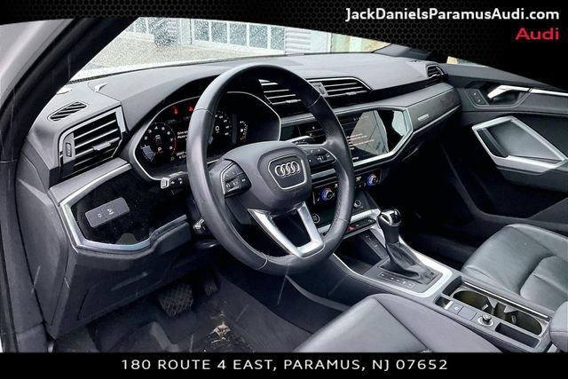 Used 2023 Audi Q3 2.0T Premium w/ Convenience Package AWD/4WD image 11