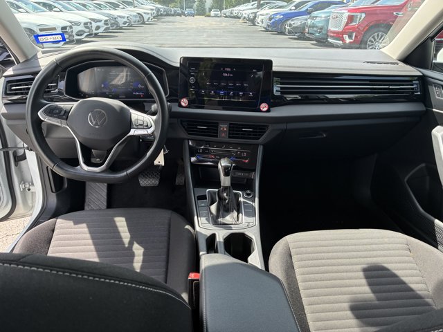 Used 2025 Volkswagen Jetta S FWD image 15