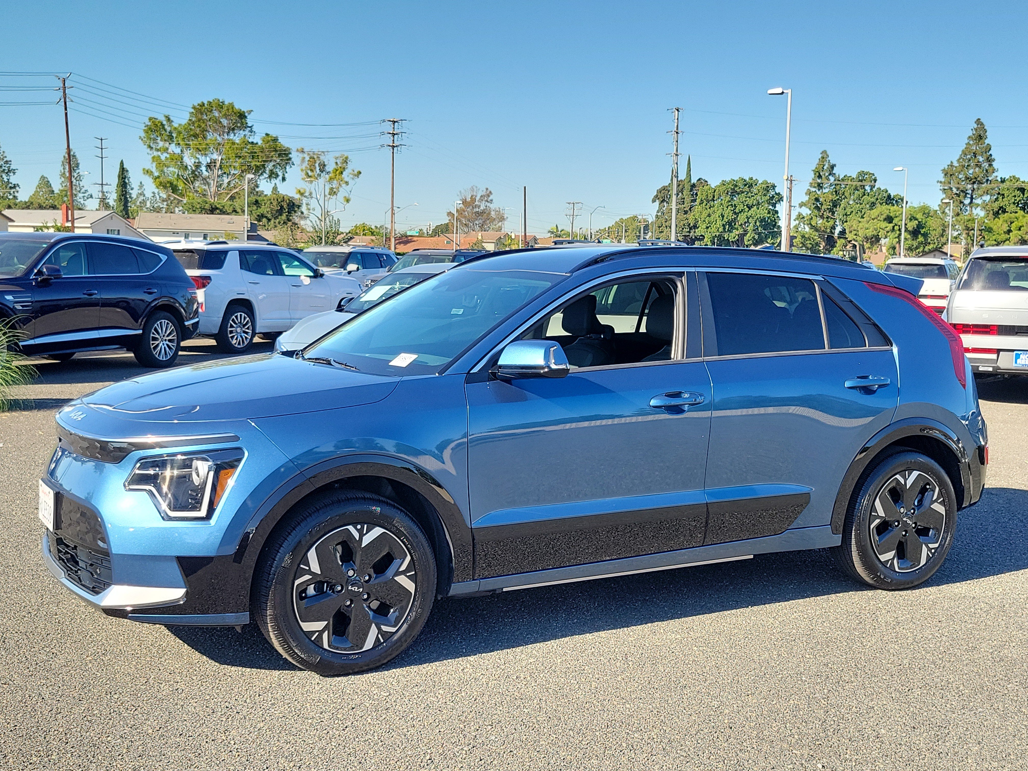 Used 2025 Kia Niro Wind w/ Wind Preserve Package