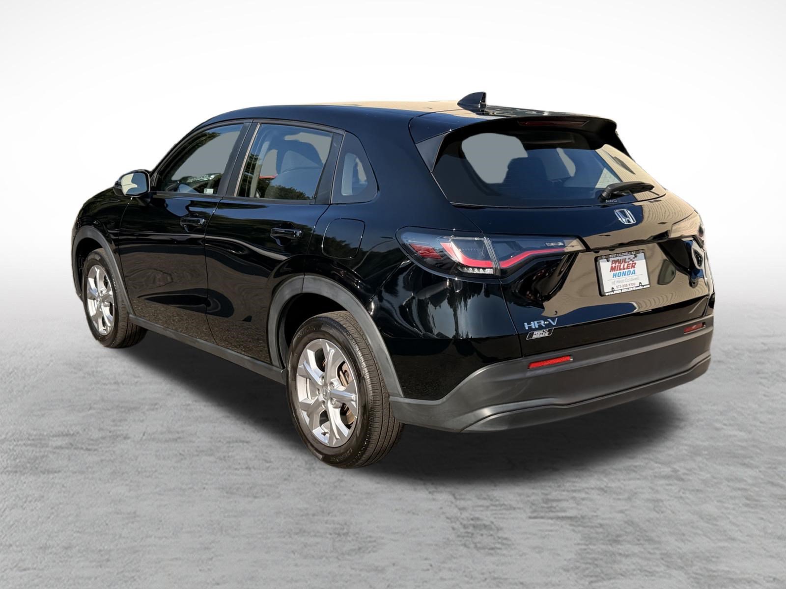 Used 2023 Honda HR-V LX image 4