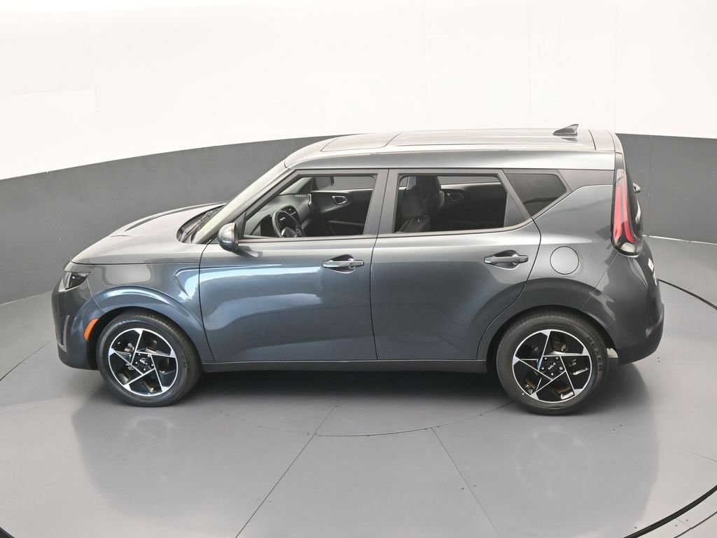 Used 2023 Kia Soul EX image 46