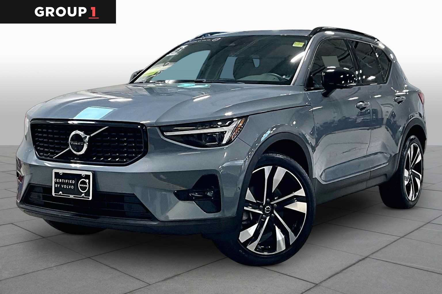 Used 2023 Volvo XC40 B5 Ultimate w/ Climate Package