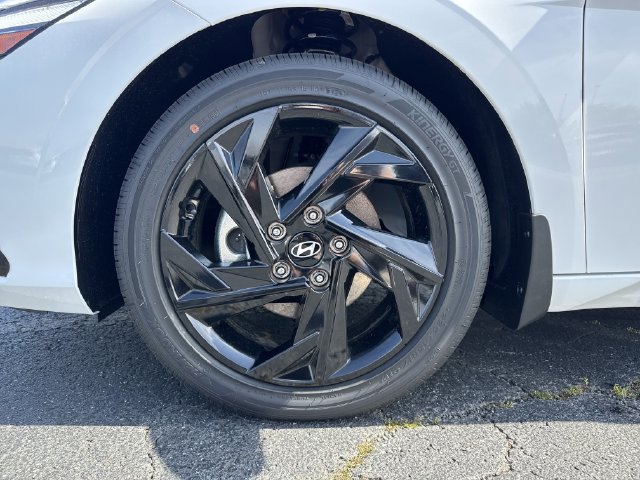 New 2026 Hyundai Elantra SEL Sport Premium FWD image 13