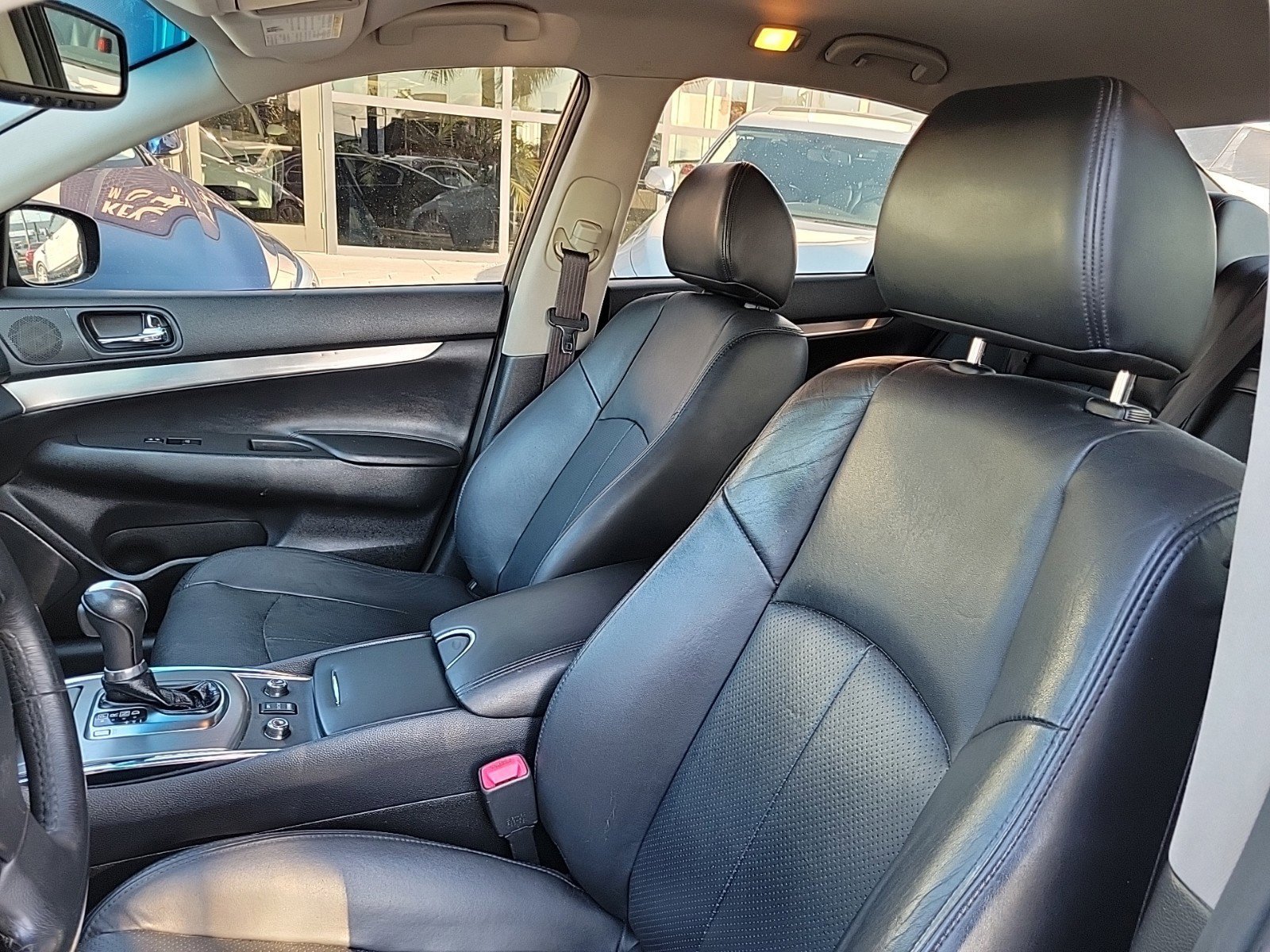 Used 2015 INFINITI Q40 AWD image 10