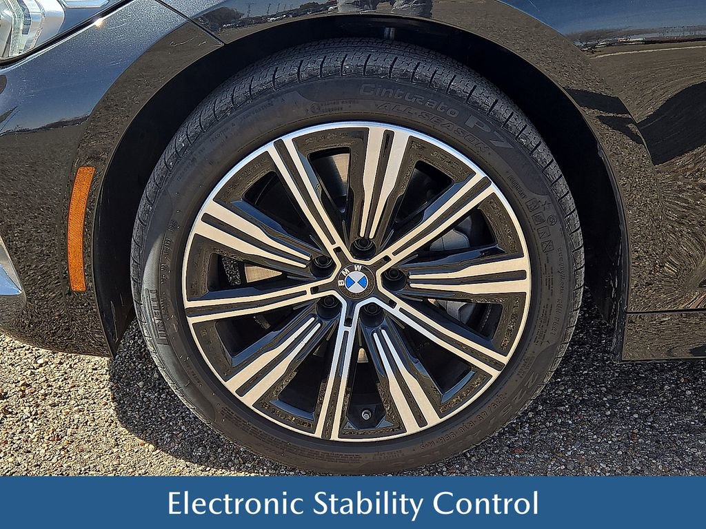 Used 2025 BMW 330i xDrive Sedan image 11