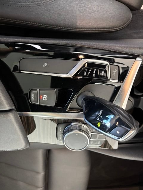 Used 2019 BMW 530i xDrive AWD/4WD image 17