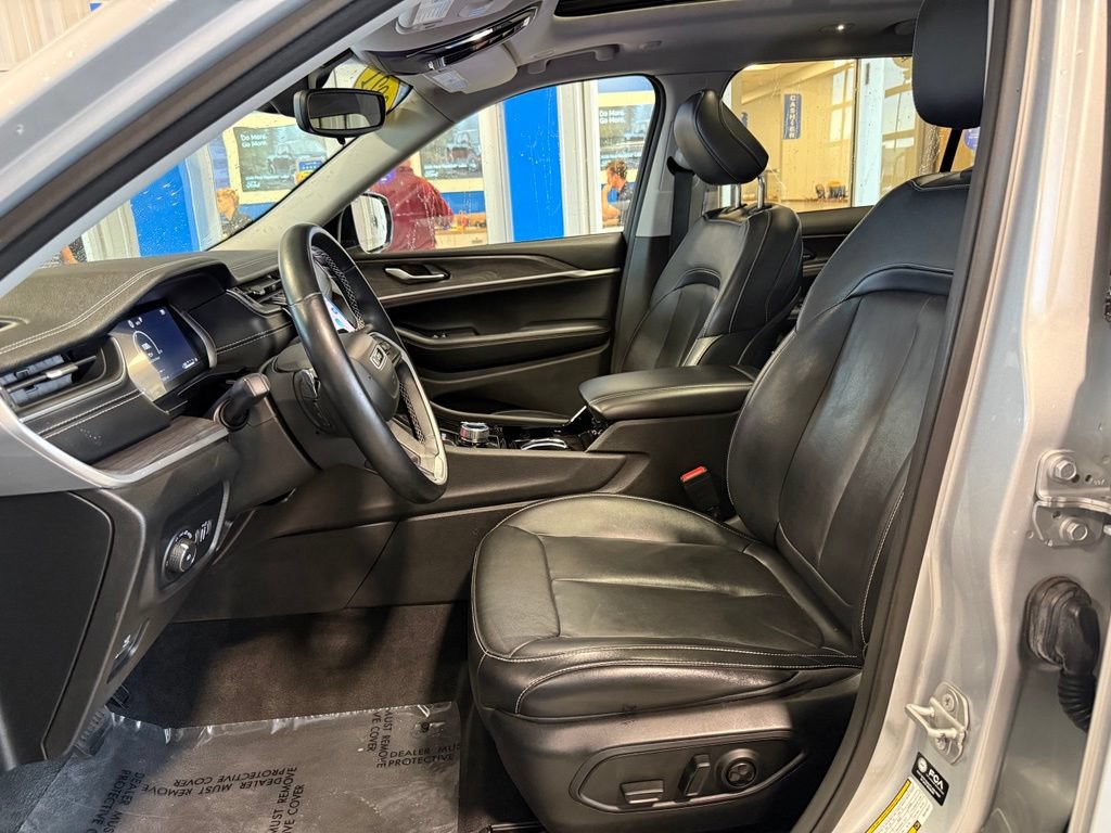 Used 2021 Jeep Grand Cherokee L Limited RWD image 5
