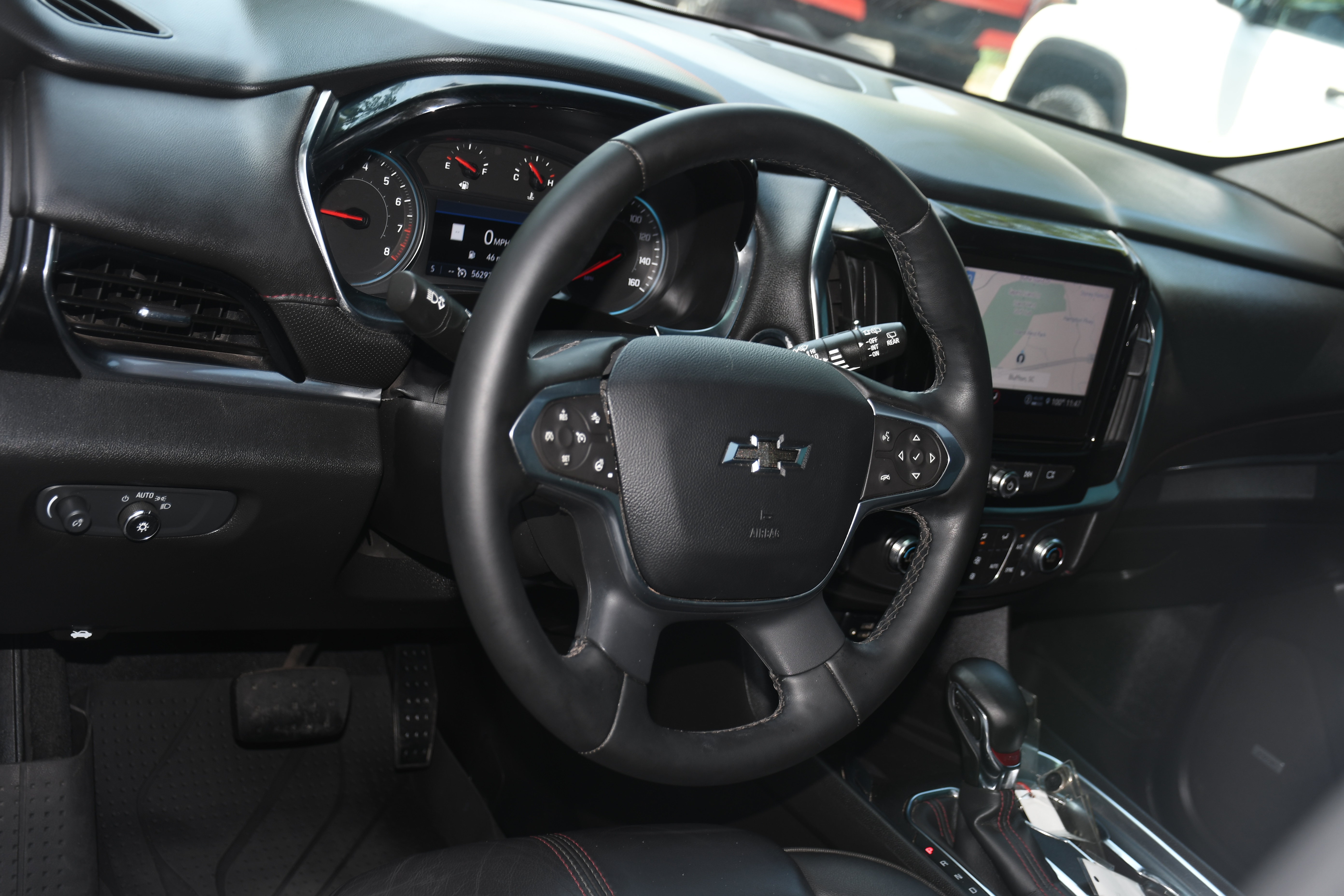 Used 2023 Chevrolet Traverse RS w/ LPO, Floor Liner Package AWD/4WD image 9