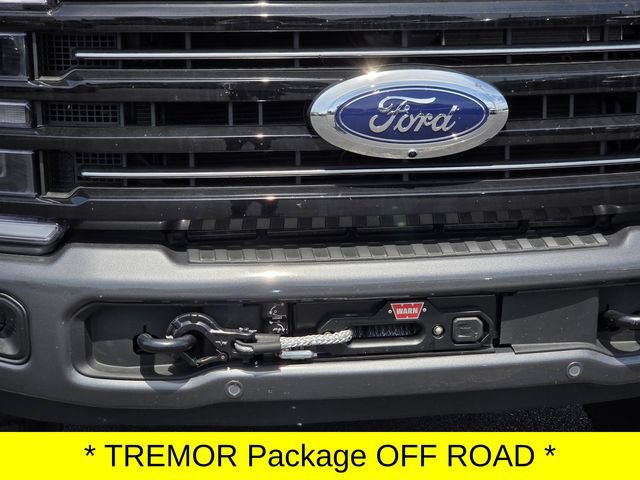 New 2026 Ford F250 Platinum w/ Tremor Off-Road Package AWD/4WD image 4