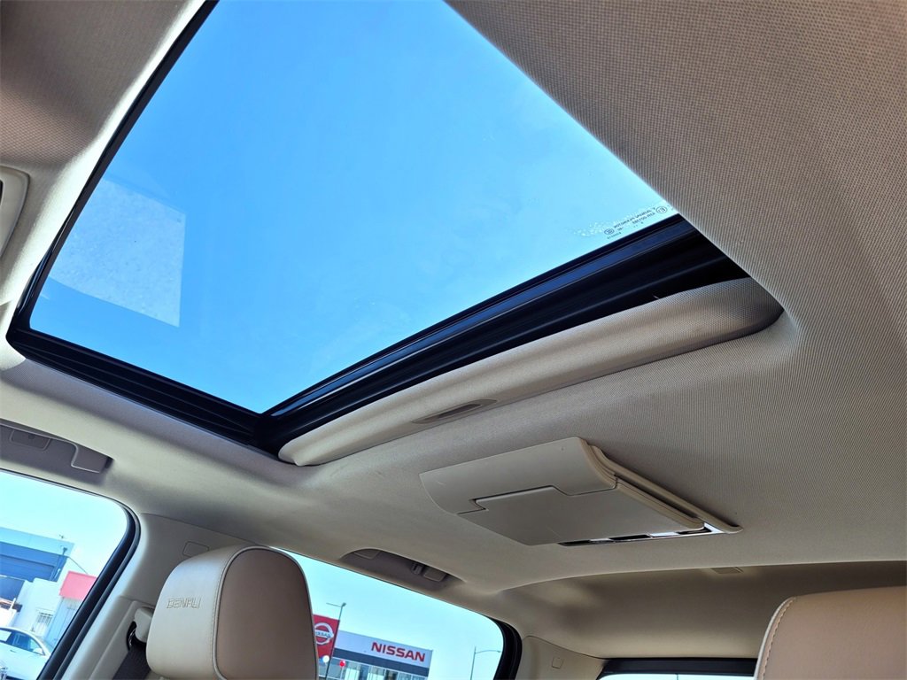 Used 2017 GMC Sierra 1500 Denali w/ Denali Ultimate Package image 21