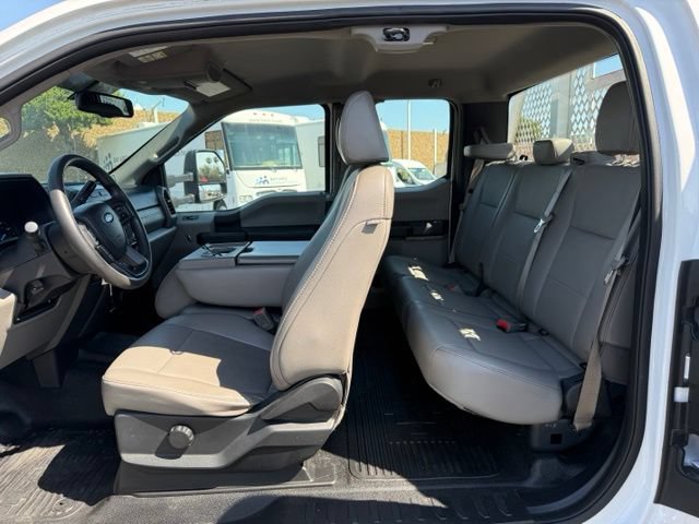 Used 2017 Ford F350 XL w/ Power Equipment Group RWD image 21